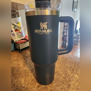 Stanley Tumbler 40oz